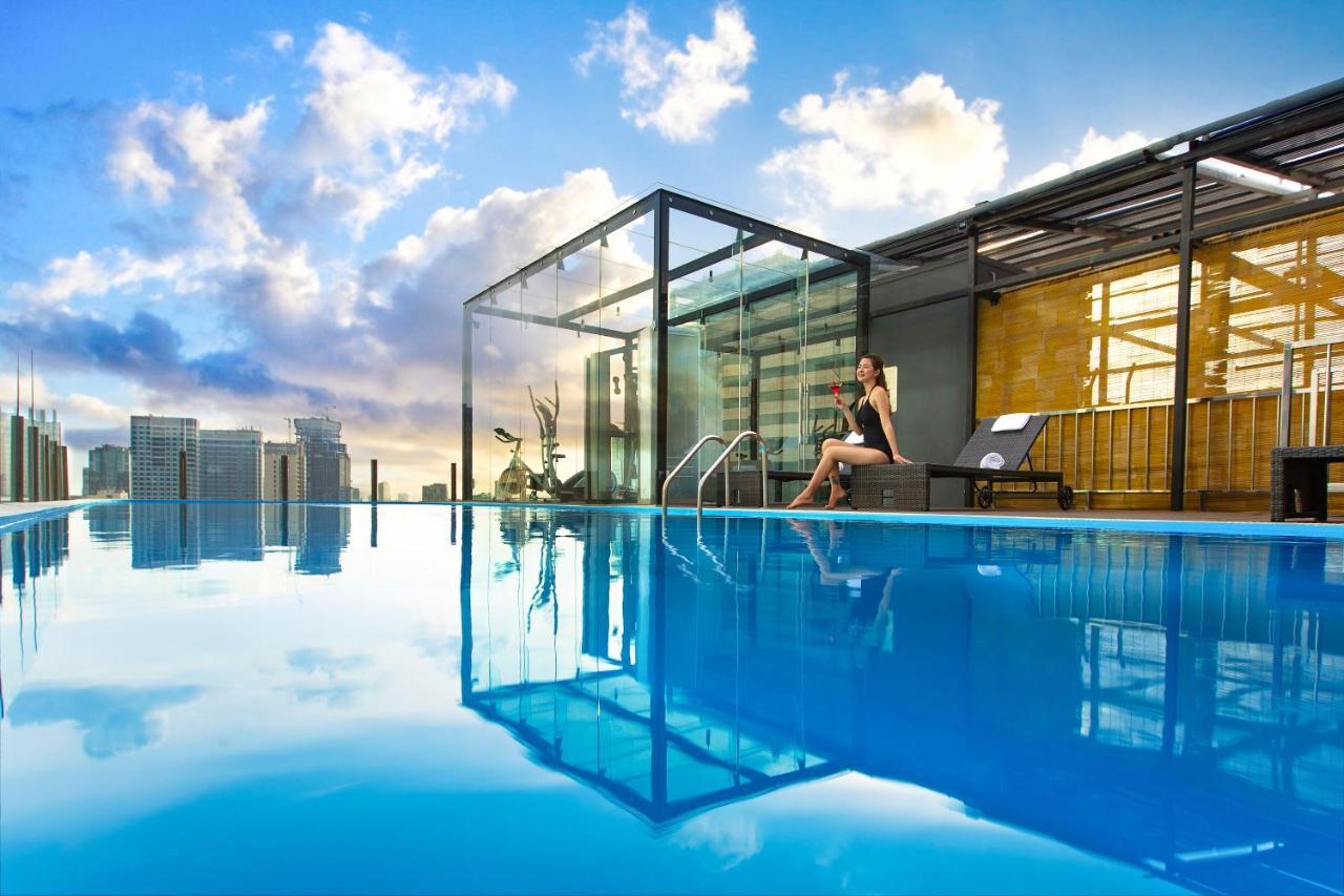 Bay Khách sạn 4*