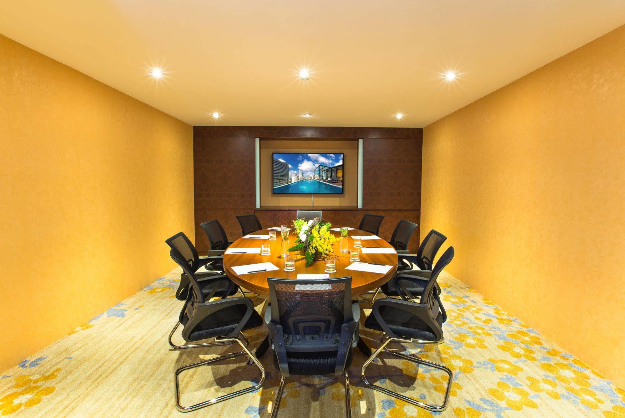 Khách sạn Bay 4*
